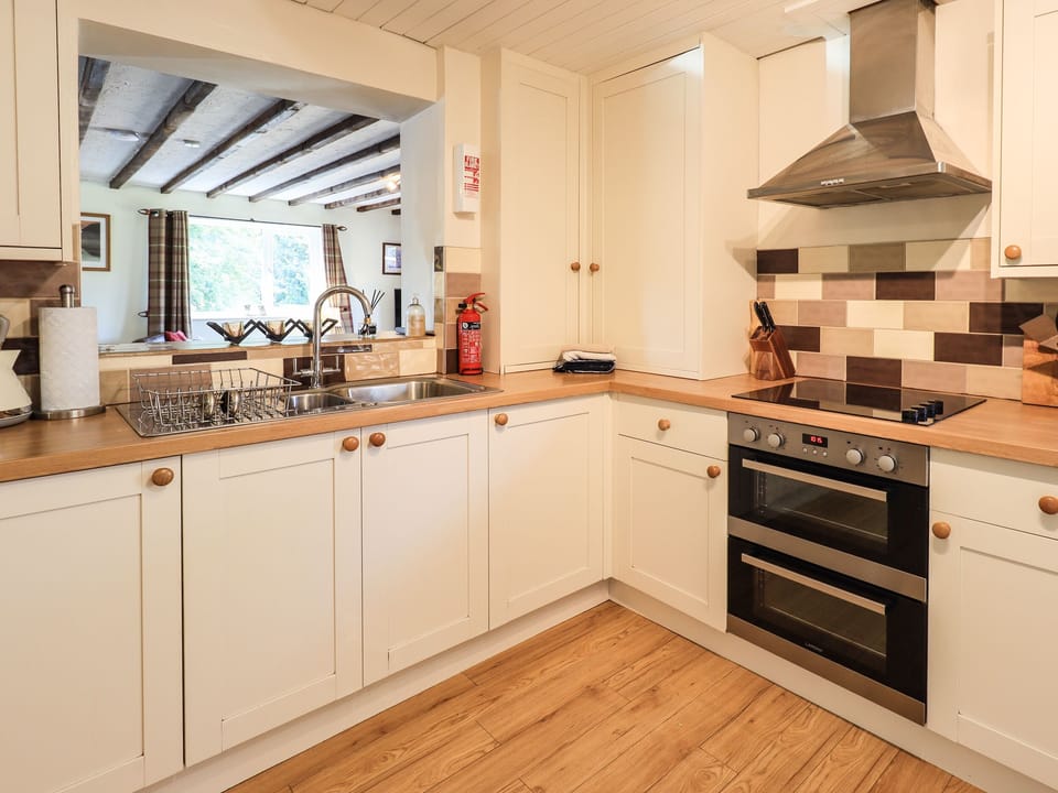 Cottage | Interior