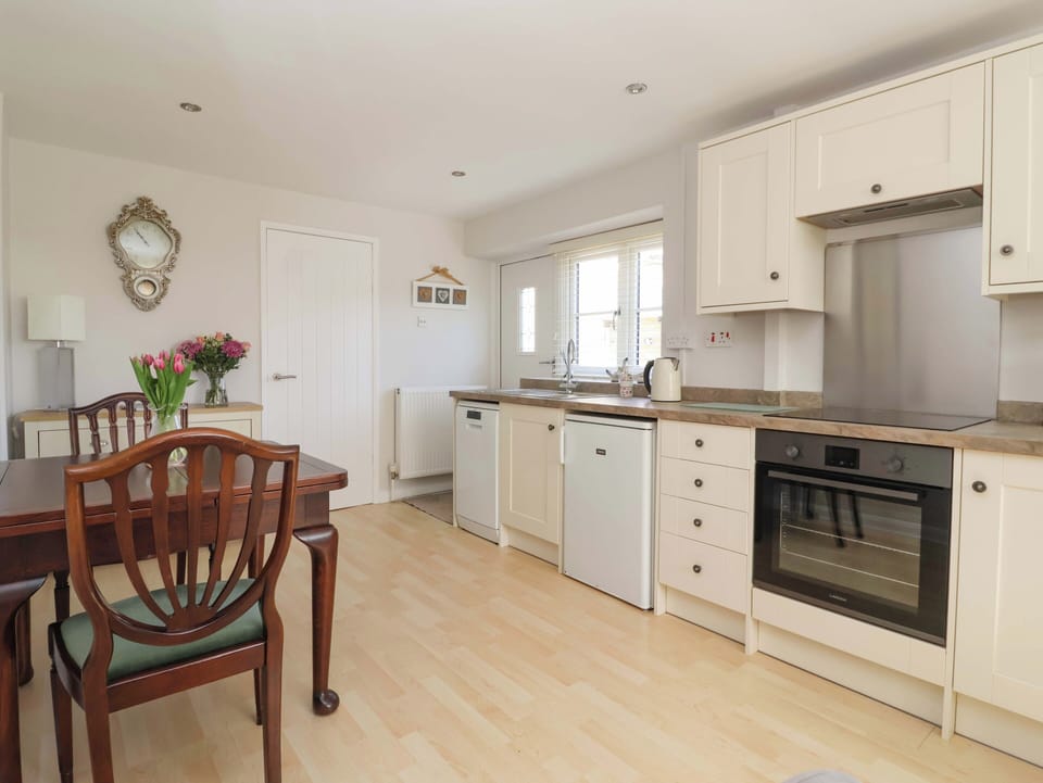 Fridge, dishwasher, electric kettle, toaster