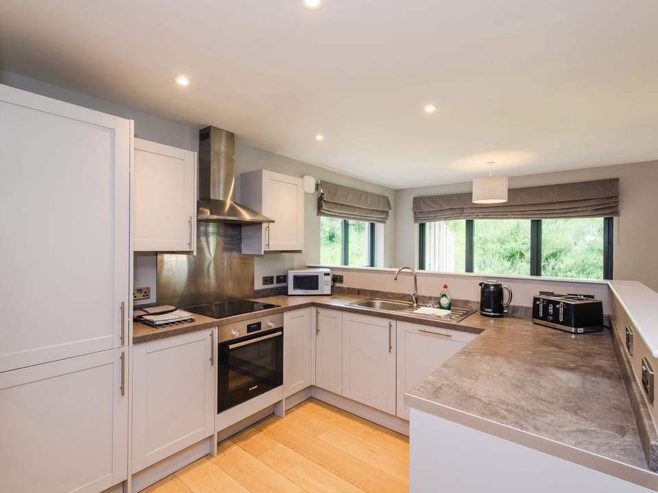 Cottage | Private kitchen | Fridge, dishwasher, electric kettle, toaster