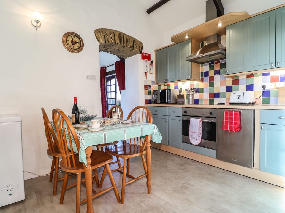Cottage | Interior