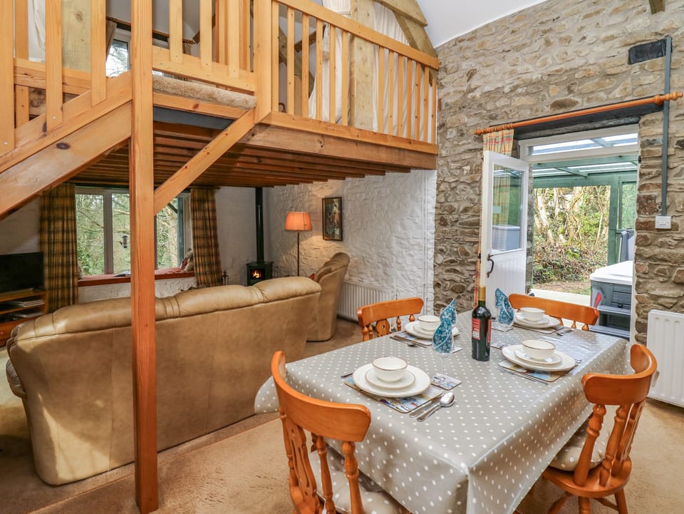 Cottage | Interior