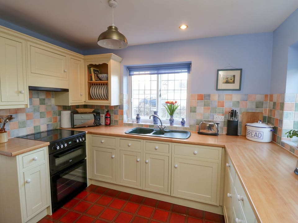 Cottage | Interior
