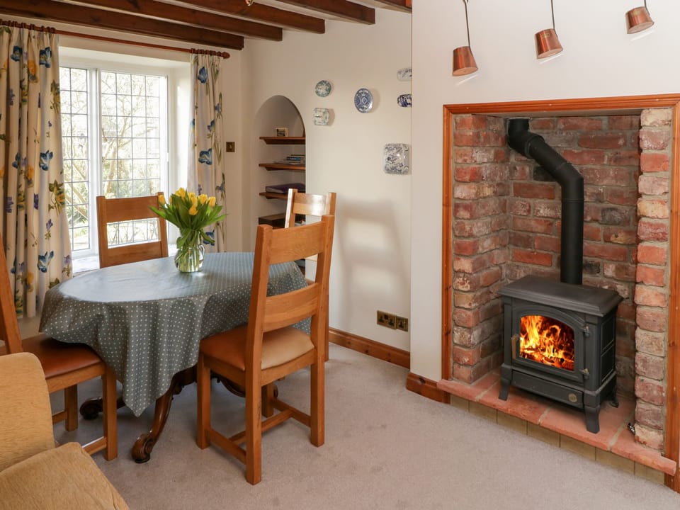 Cottage | Interior