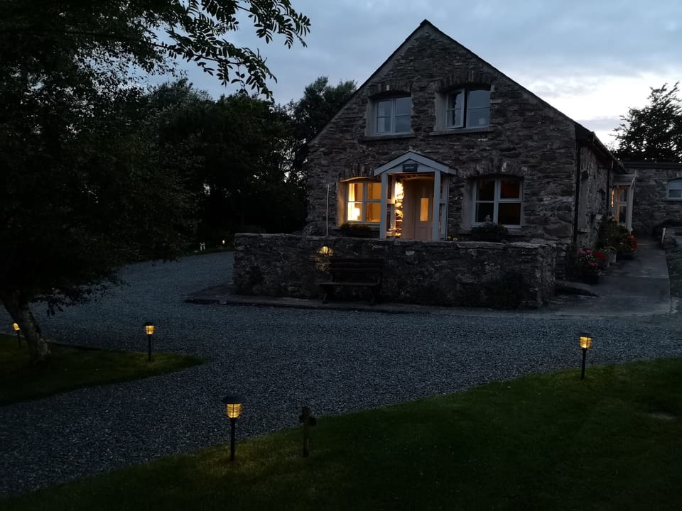 Cottage | Interior
