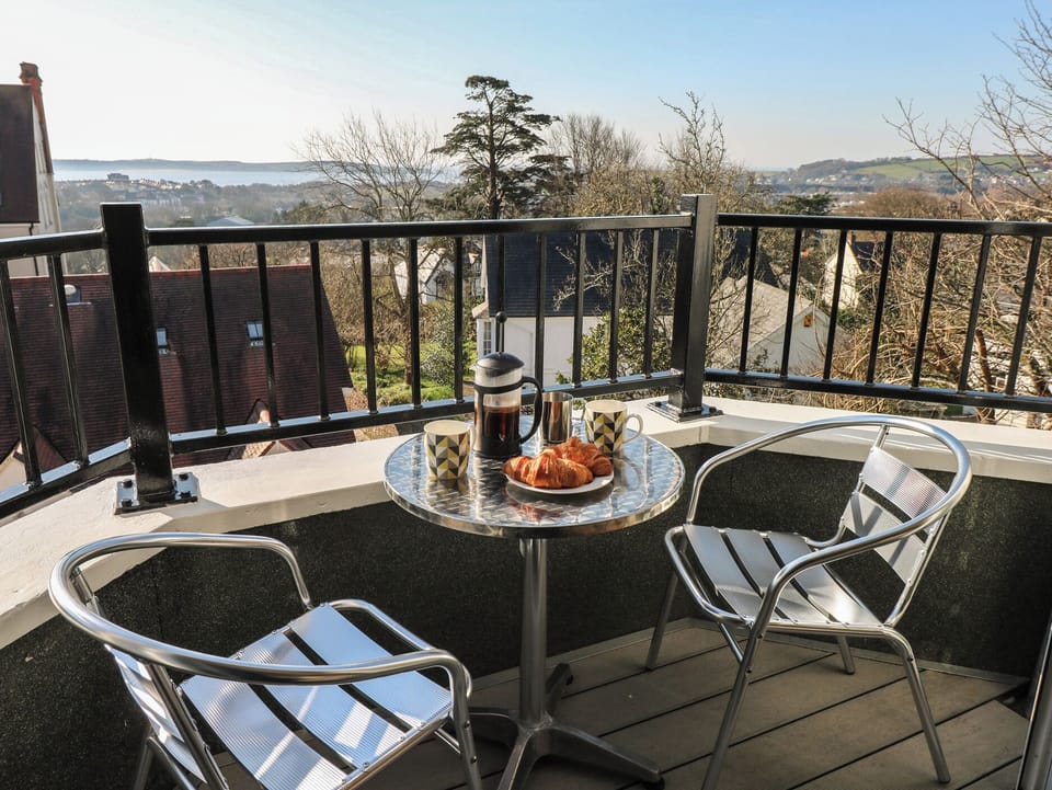Cottage | Outdoor dining