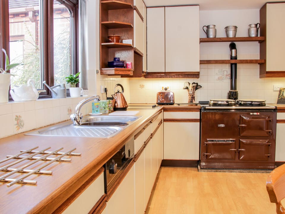 Cottage | Interior