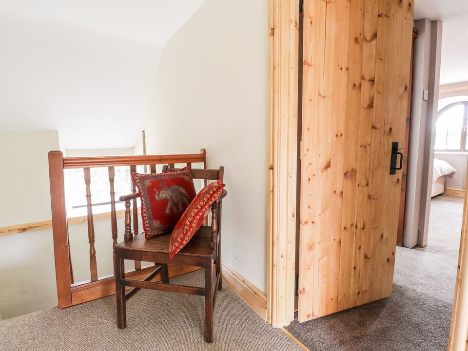 Cottage | 2 bedrooms, individually decorated, individually furnished, free WiFi