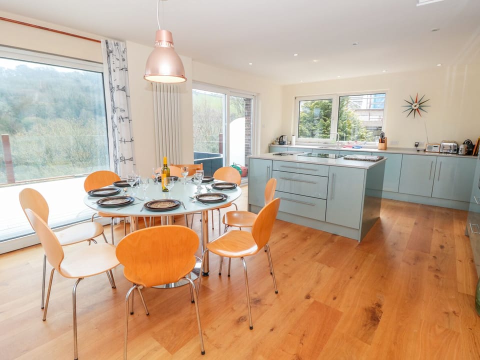 Cottage | Interior