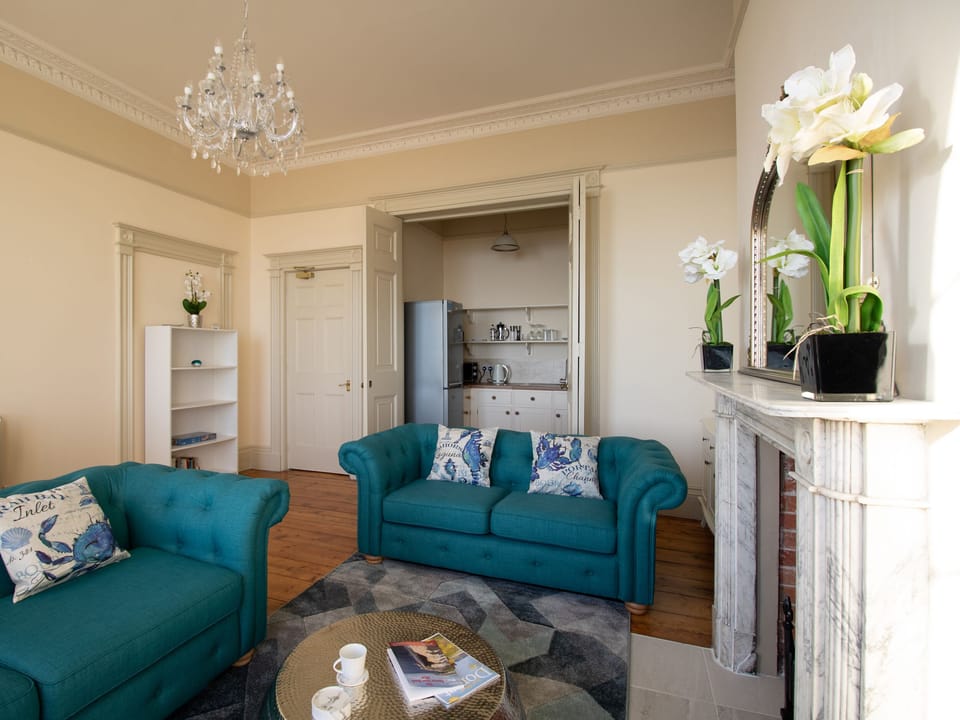 Cottage | Interior