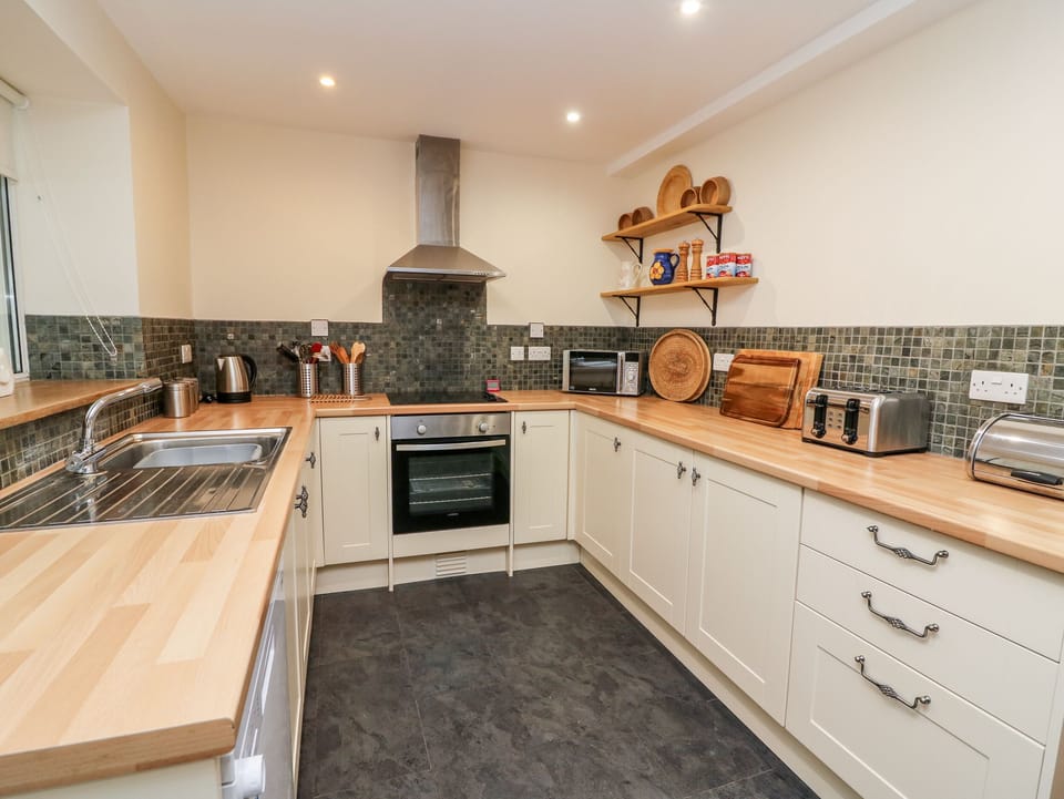 Cottage | Interior