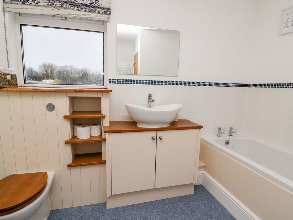 Gwynfa Cottage in Clydau