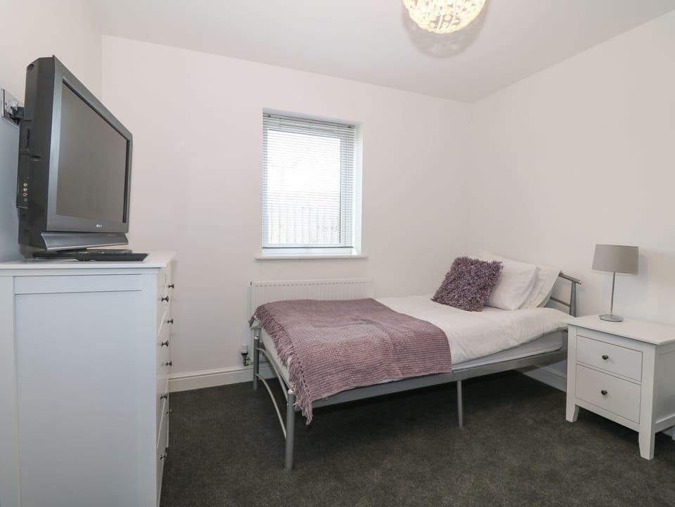 Cottage | 2 bedrooms, individually decorated, individually furnished, free WiFi