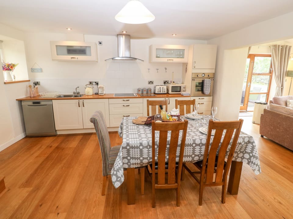 Cottage | Interior