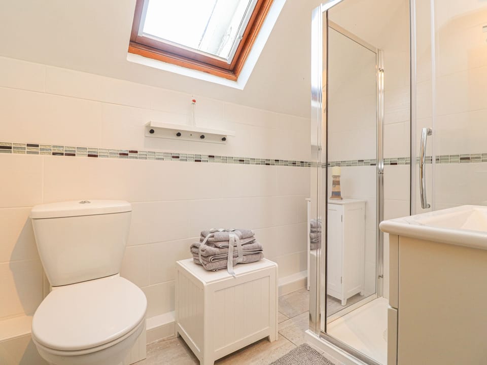 Y Bwthyn, Newport Cottage in Wales