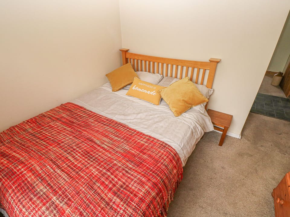 Cottage | 2 bedrooms, individually decorated, individually furnished, free WiFi