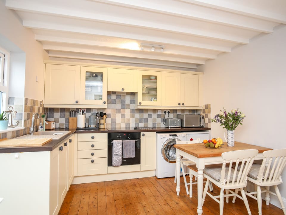 Cottage | Interior