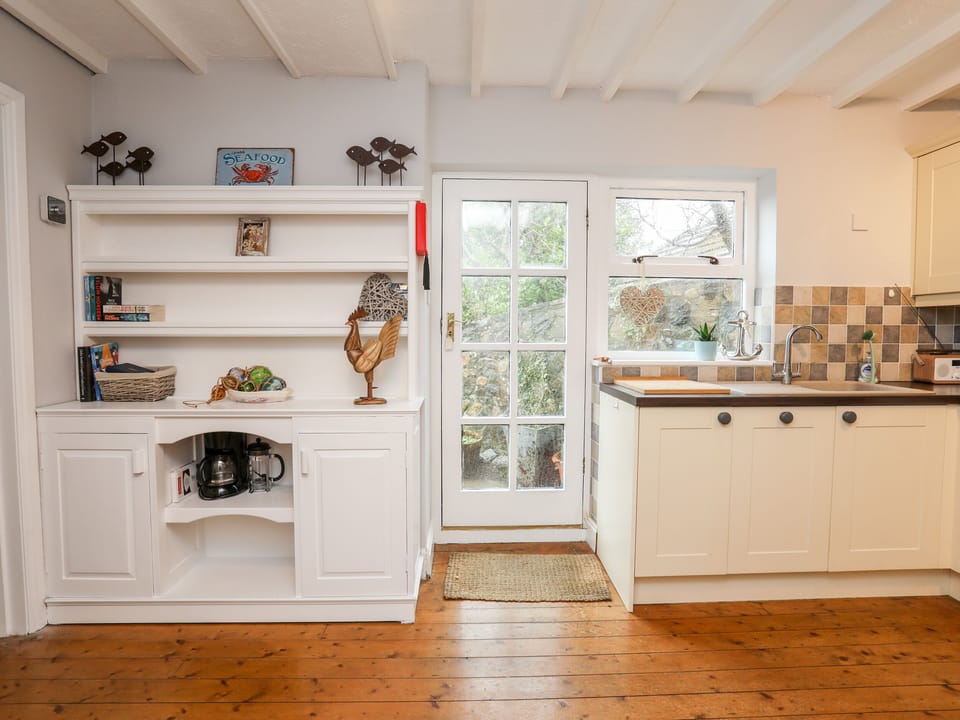 Cottage | Interior
