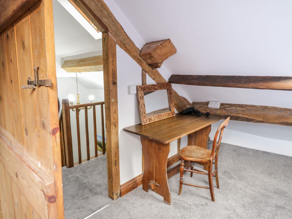Cottage | Interior