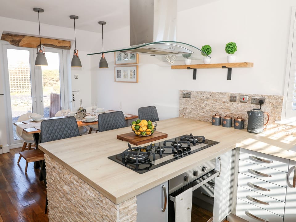 Cottage | Interior