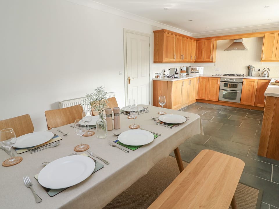 Cottage | Interior