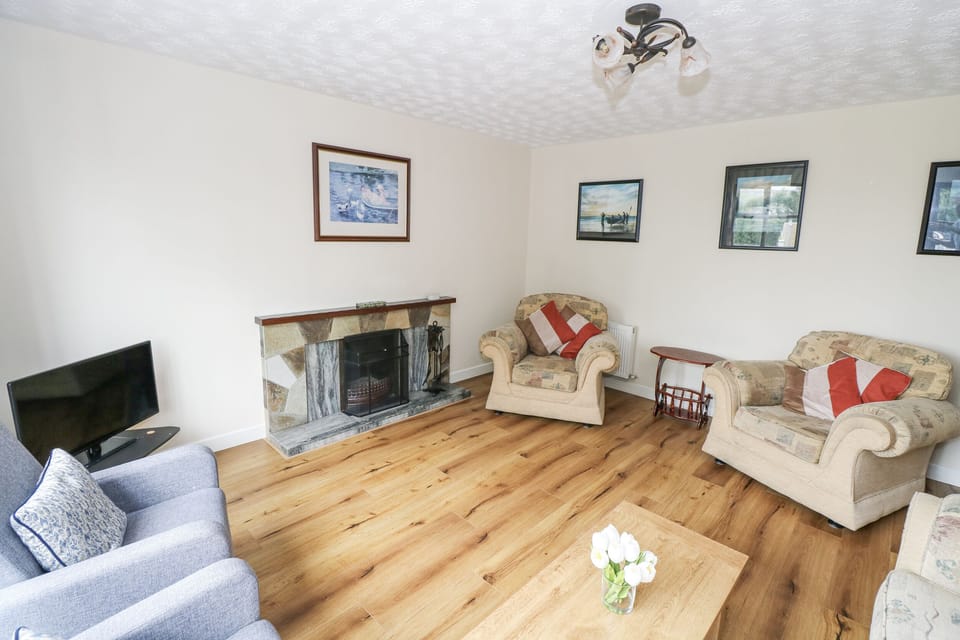 Cottage | Living area