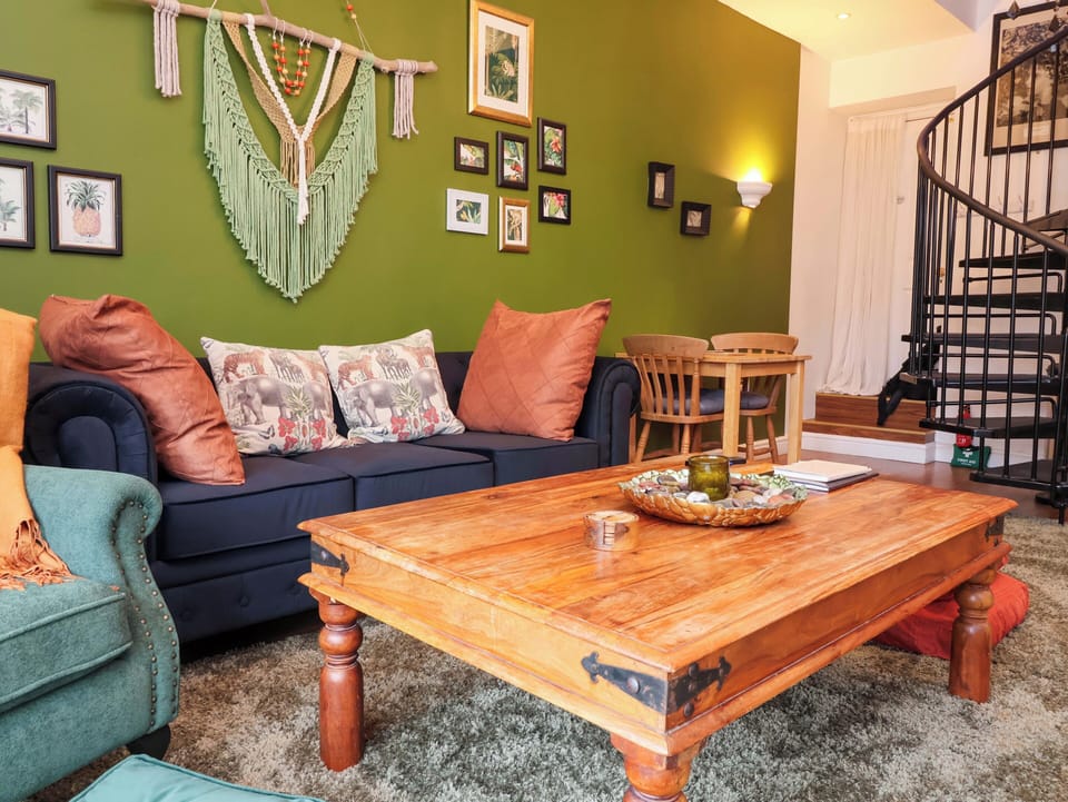 Cottage | Living area