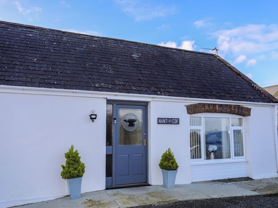 Cottage | Exterior detail