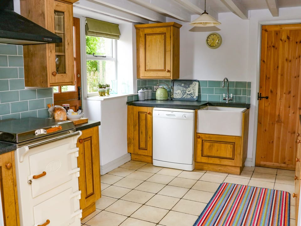 Cottage | Interior
