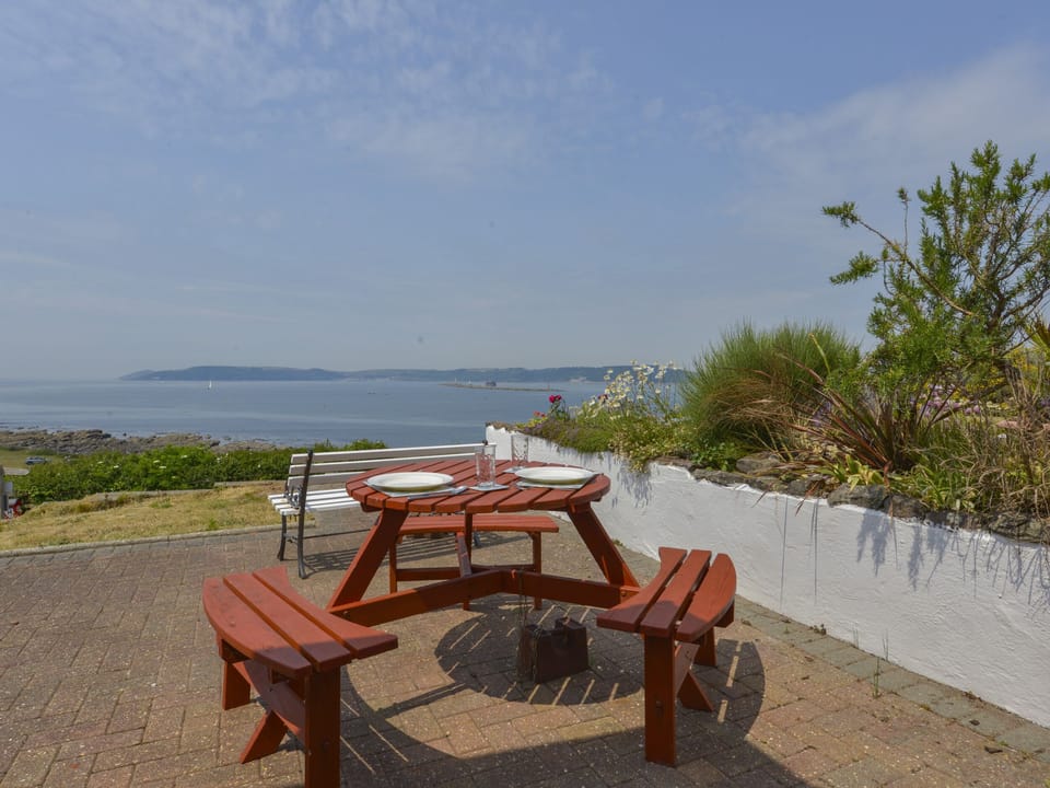 Cottage | Property grounds