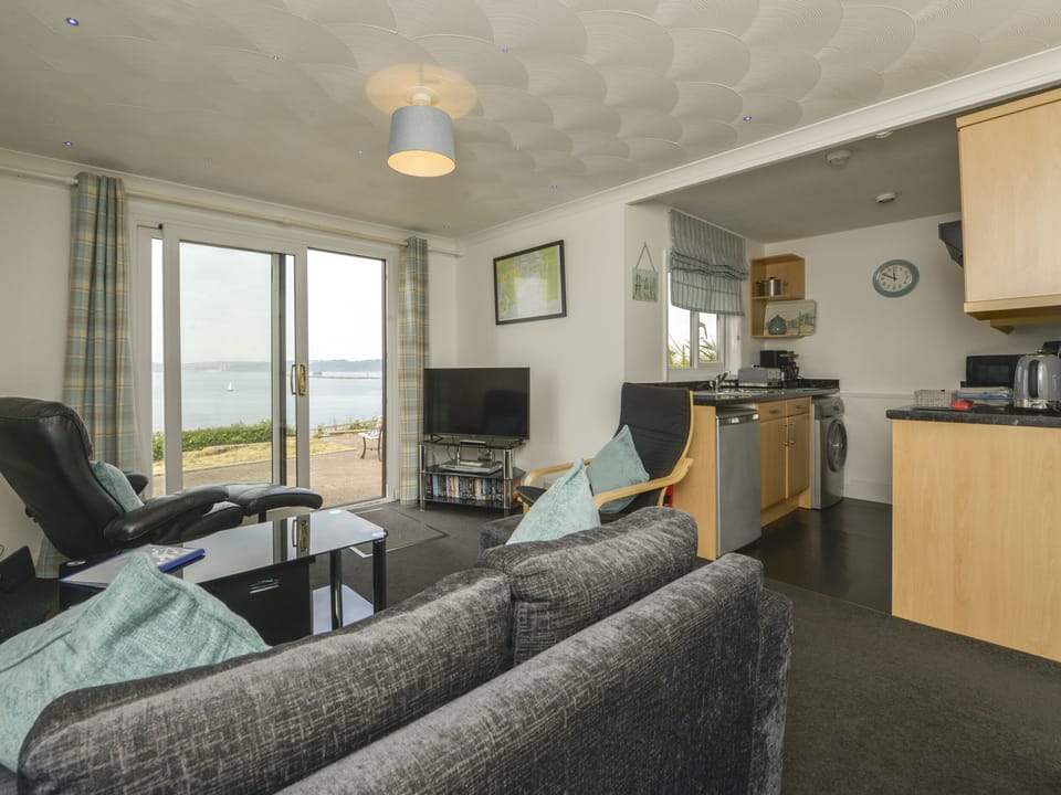 Cottage | Living area