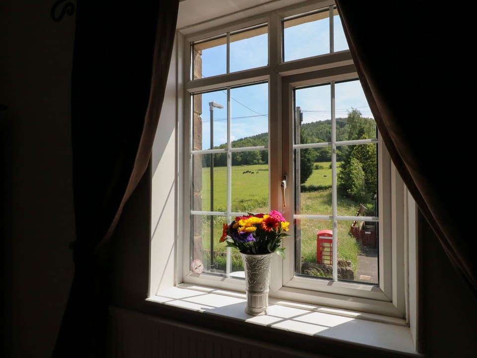 Cottage | 2 bedrooms, individually decorated, individually furnished, free WiFi