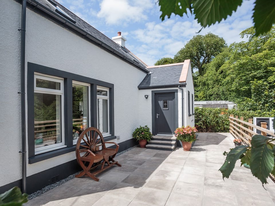 Cottage | Interior