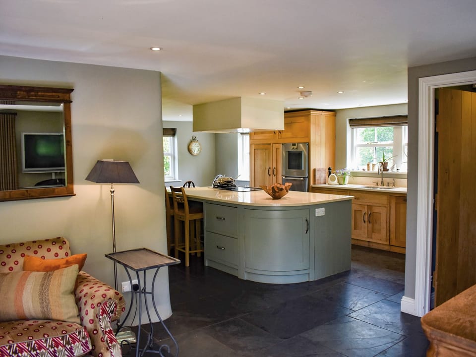 Cottage | Interior