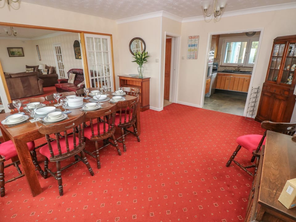 Cottage | Interior