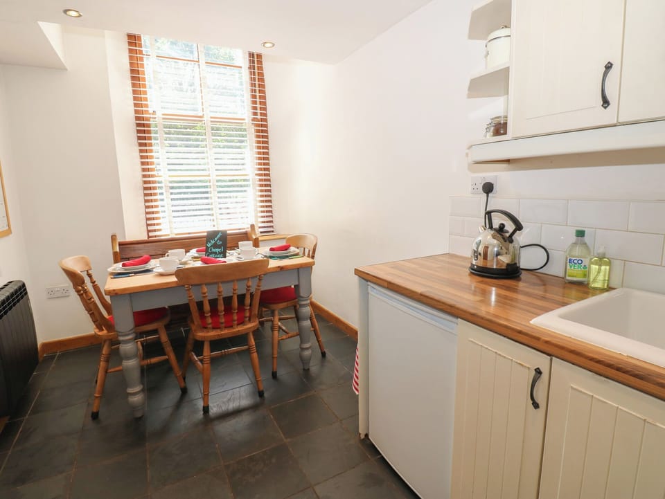 Cottage | Interior