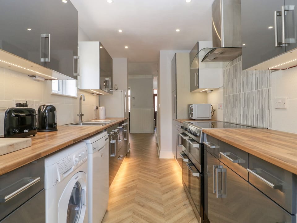Cottage | Interior