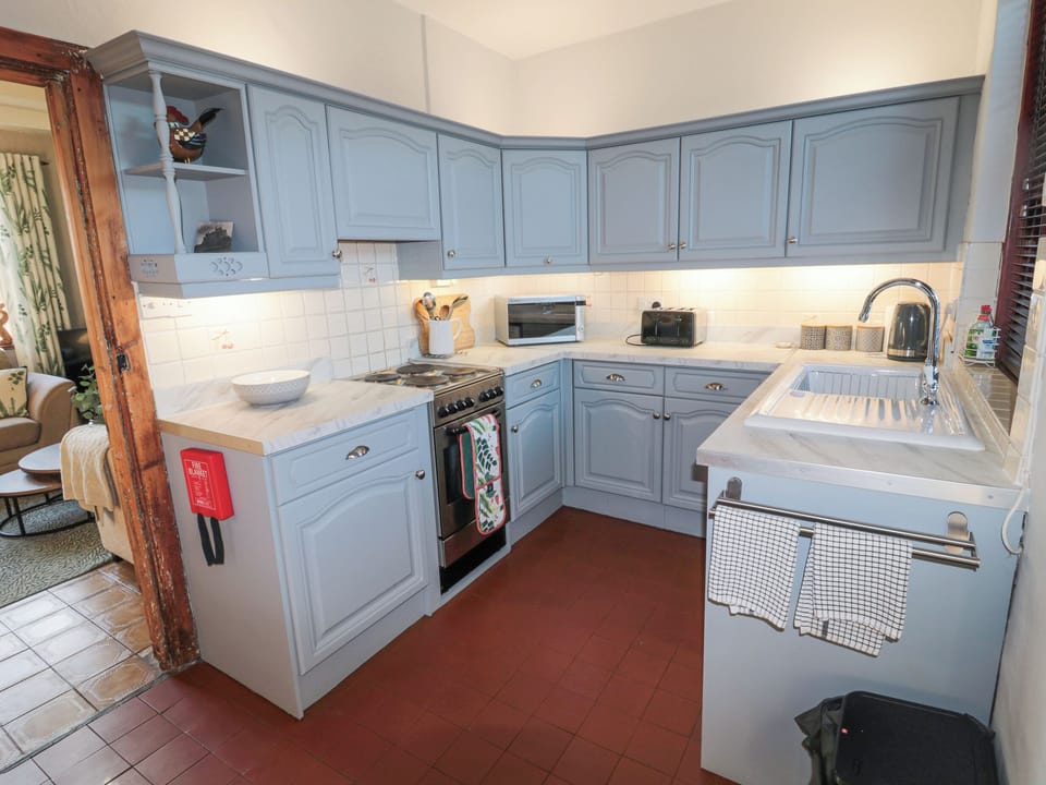 Cottage | Private kitchen | Cookware/dishes/utensils