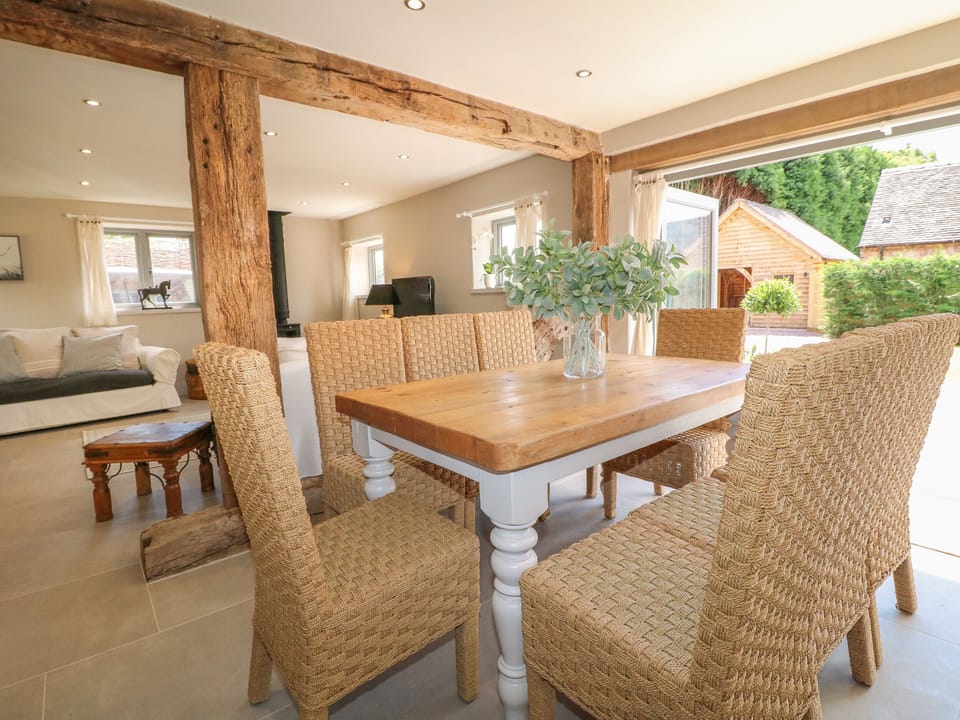 Cottage | Private kitchen | Fridge, dishwasher, electric kettle, toaster