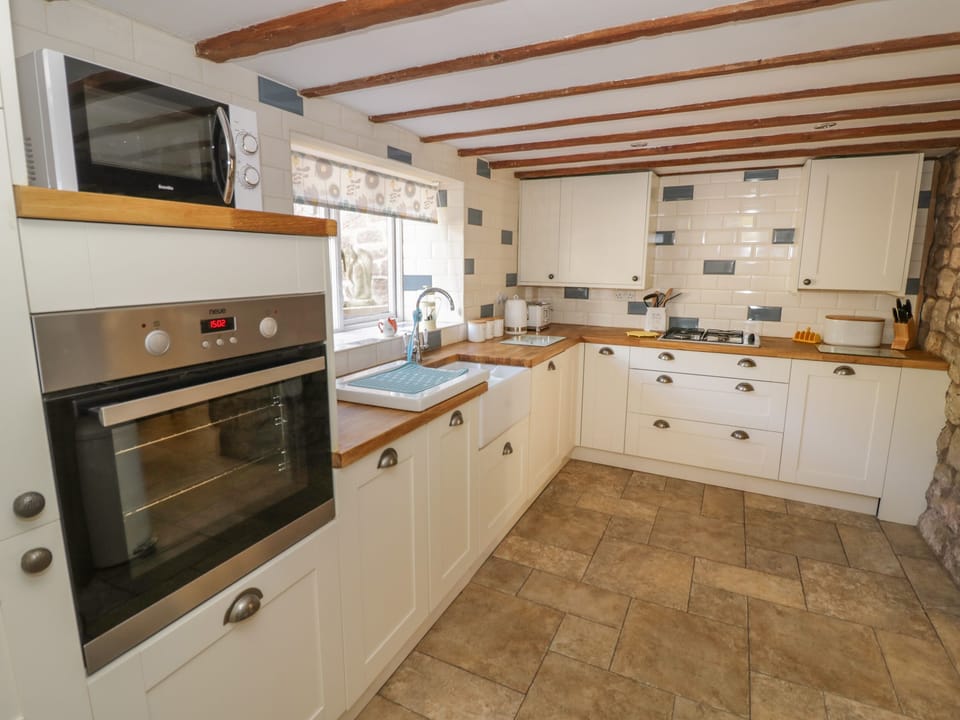 Cottage | Interior