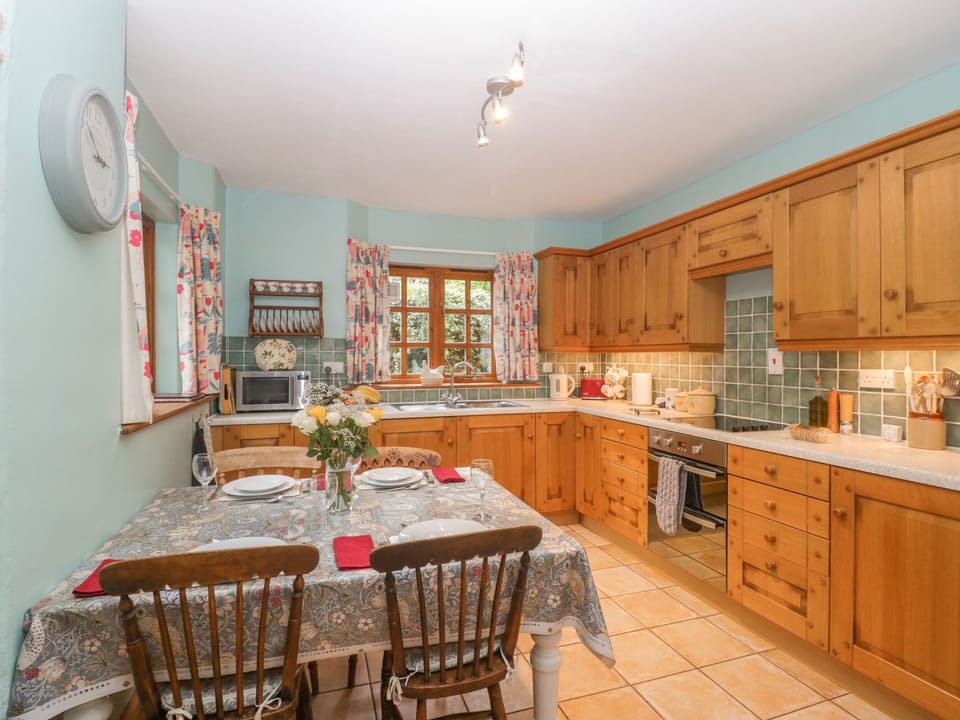 Cottage | Interior