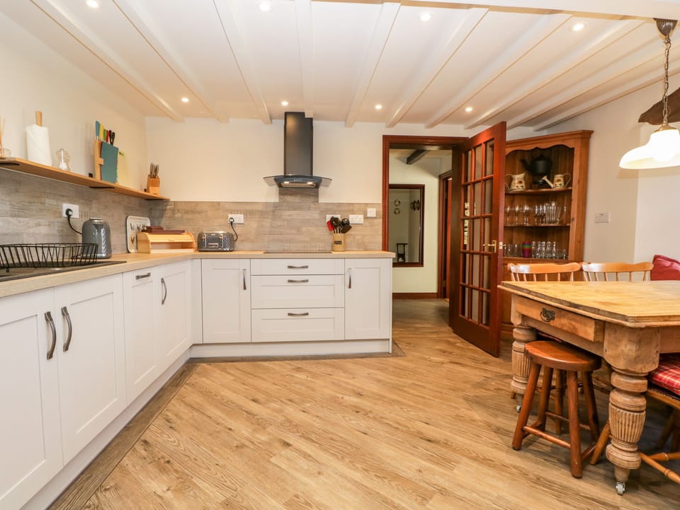 Cottage | Interior