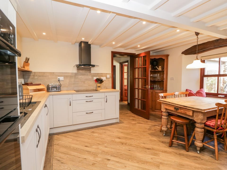 Cottage | Interior