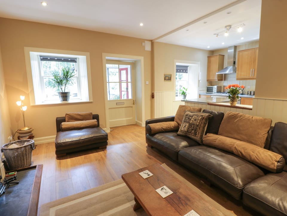 Cottage | Interior