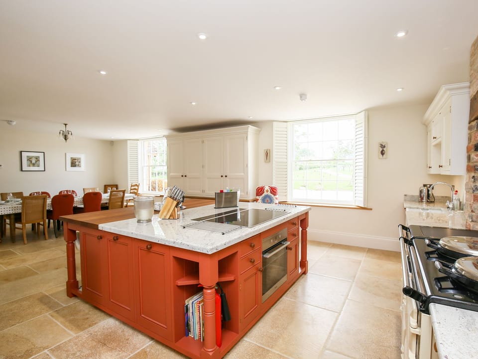 Cottage | Interior