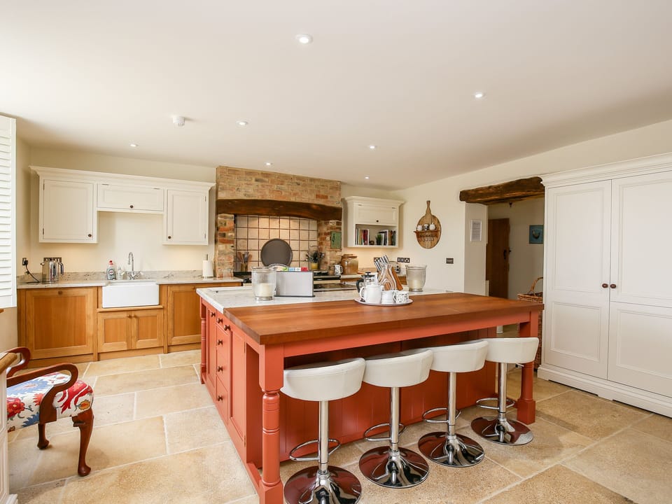 Cottage | Interior