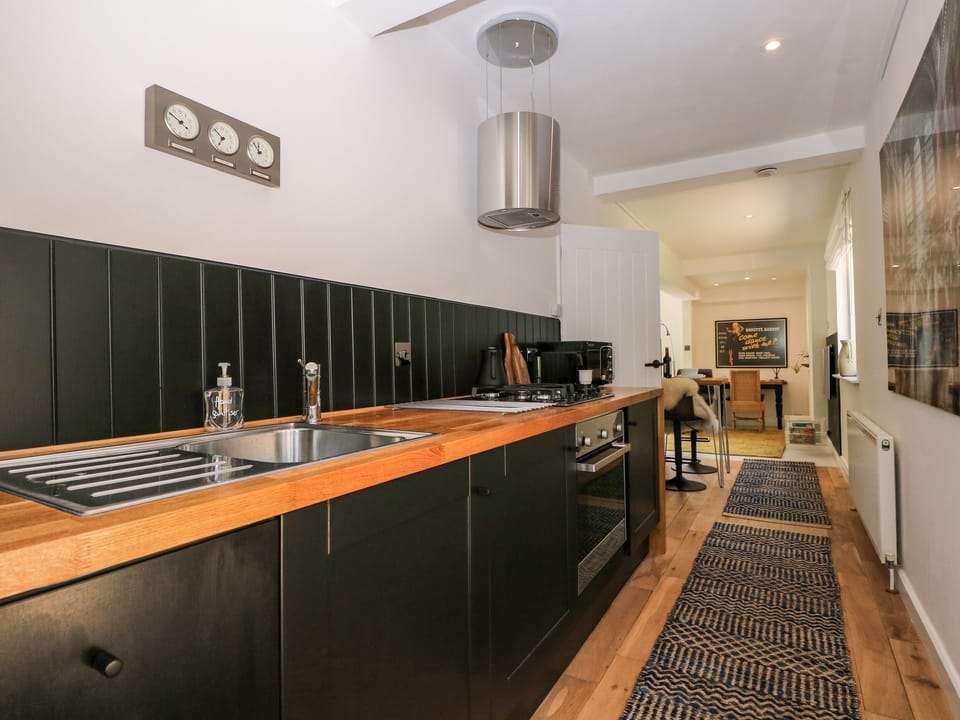 Cottage | Interior