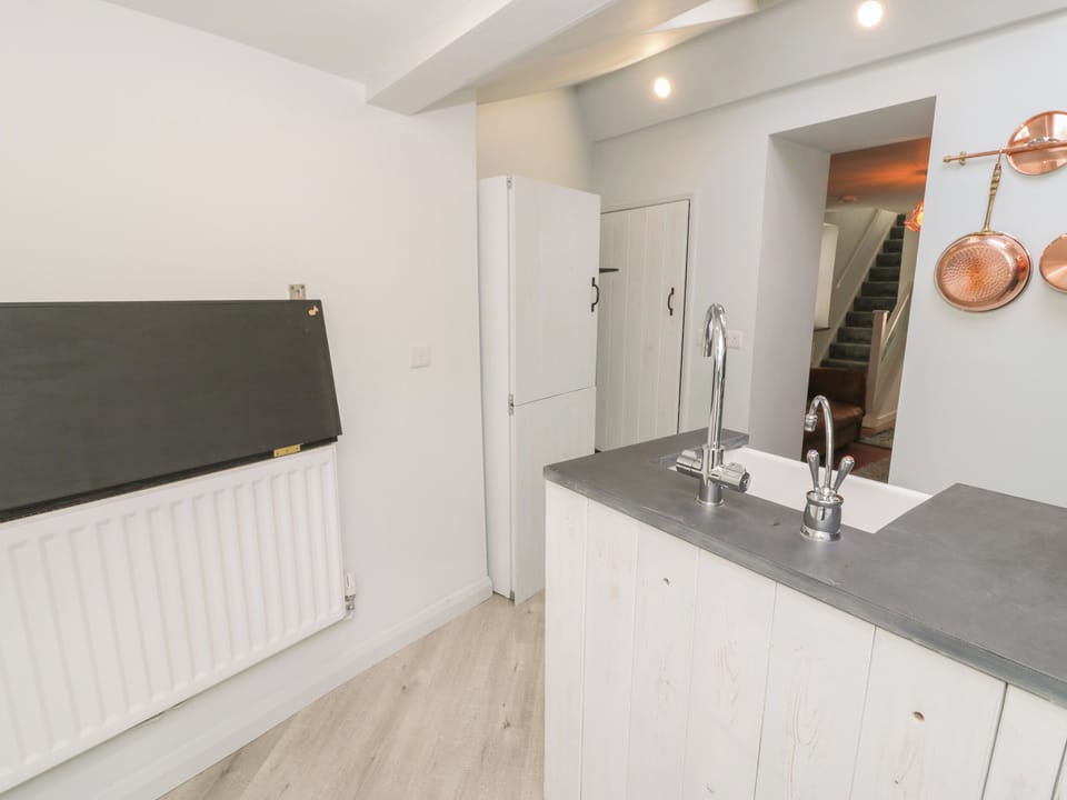 Cottage | Interior