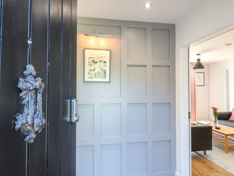 Cottage | 2 bedrooms, individually decorated, individually furnished, free WiFi