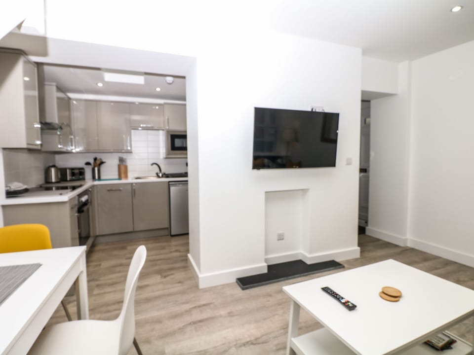 Cottage | Interior