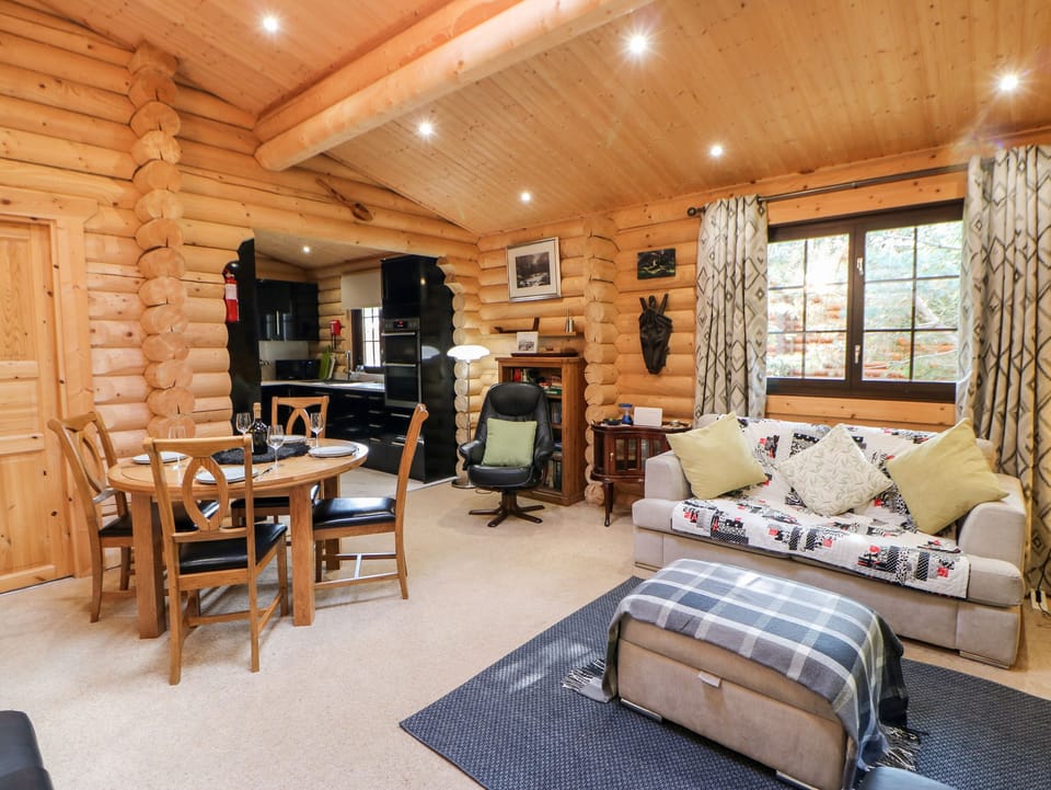 Cottage | Interior